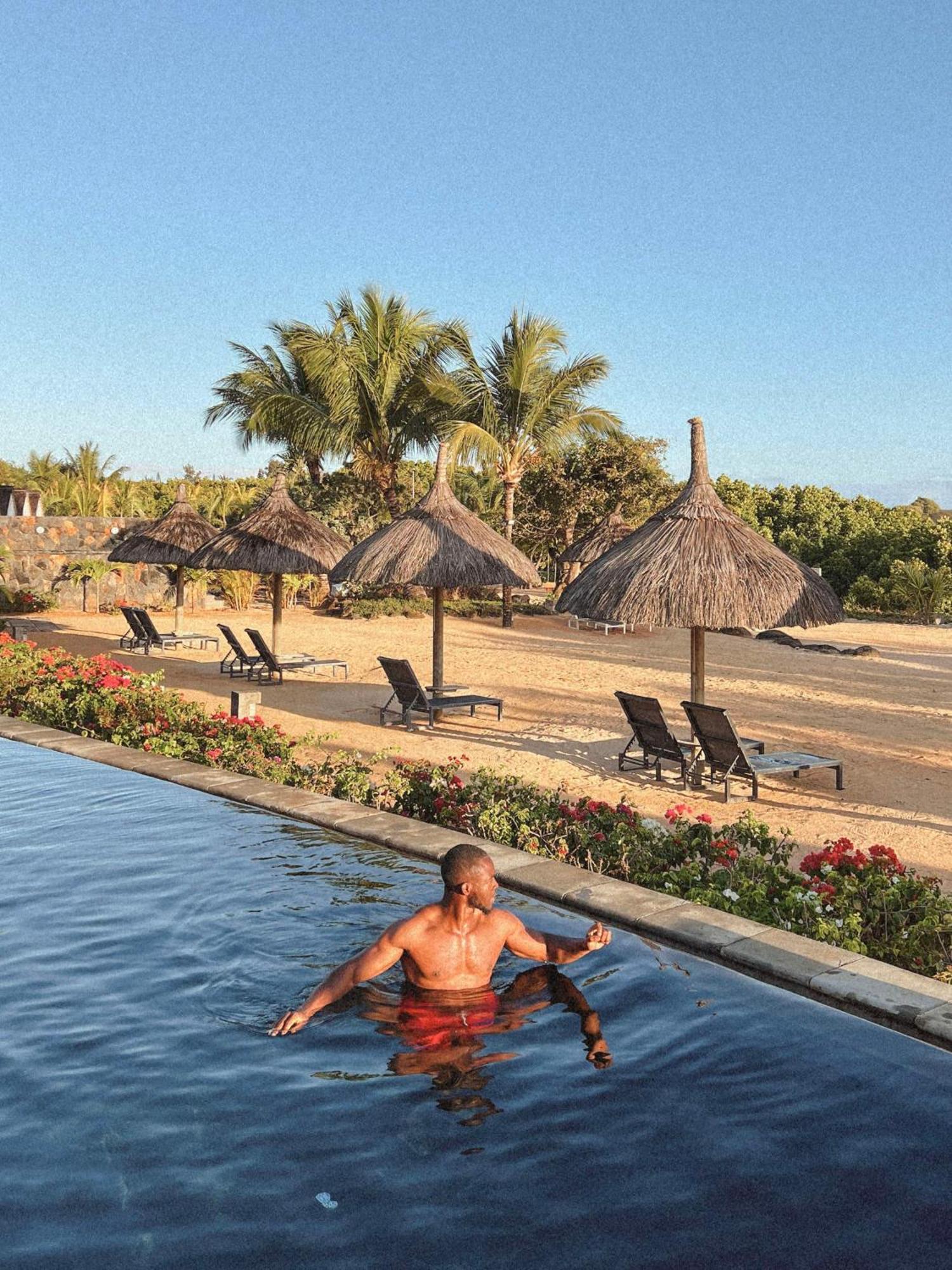 Radisson Blu Azuri Resort & Spa Roches Noires Экстерьер фото