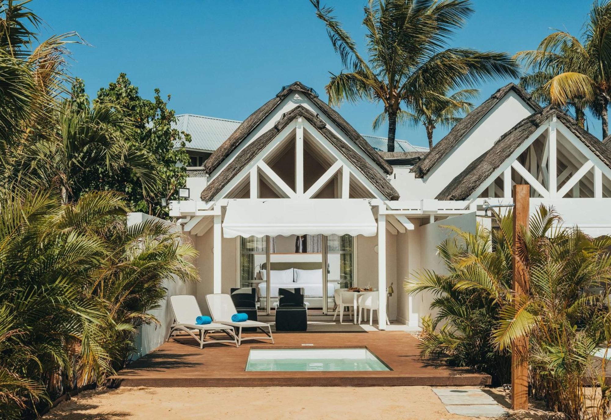 Radisson Blu Azuri Resort & Spa Roches Noires Экстерьер фото